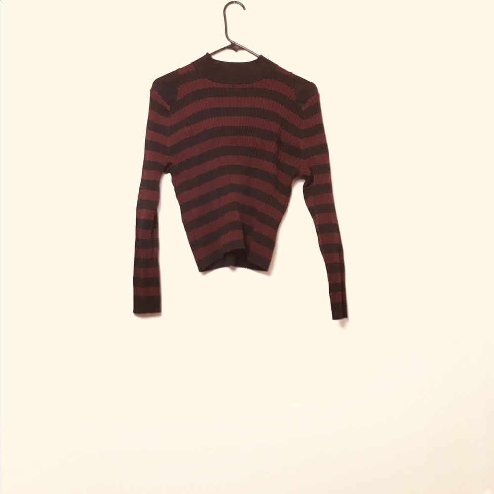 Cropped striped plus size sweater